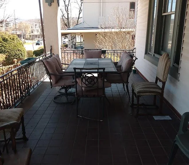 Shared front porch