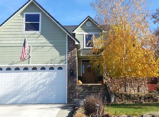 323 Patricia Ln, Eagle Pt, OR 97524