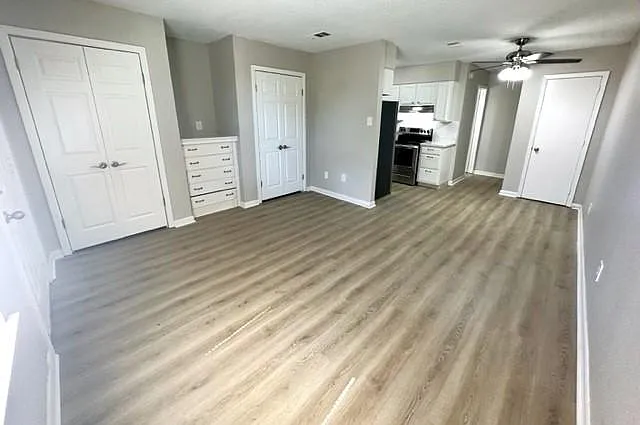 803 N Van Buren St #2 — Photo 6