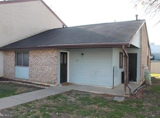 347 Greenland Dr, Lancaster, PA