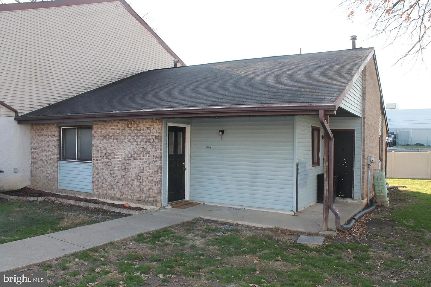 347 Greenland Dr photo 1