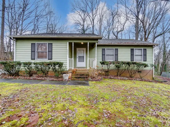4452 Huntington Dr, Gastonia, NC 28056