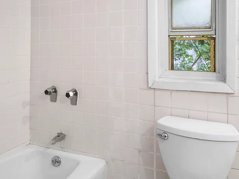 305 W 90th St #1A4FL — Photo 7