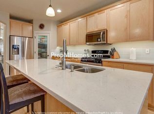 16711 SW 134th Ter, King City, OR 97224