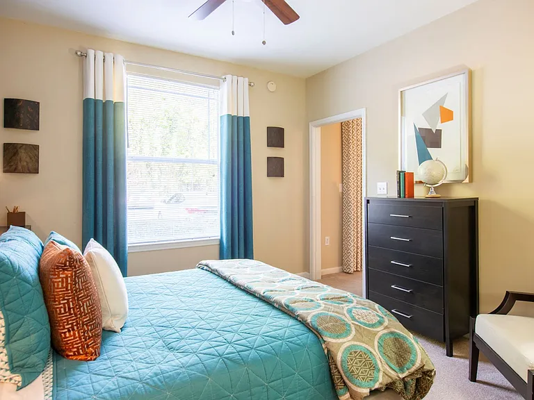 Seven Springs Apartments — Photo 27