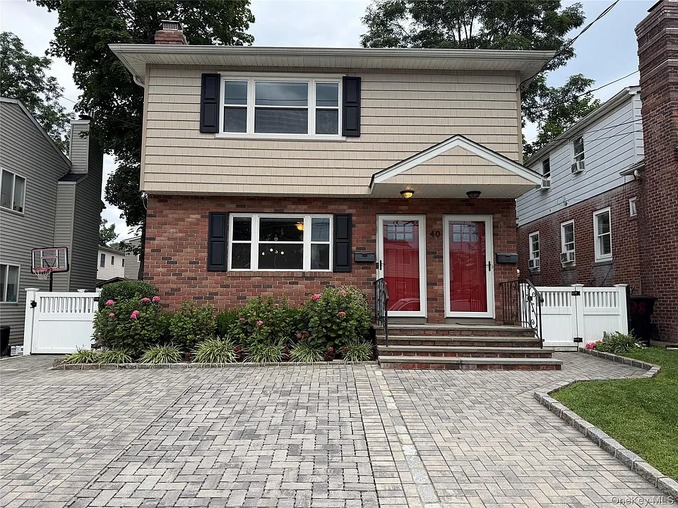 40 Edgewood Rd #2