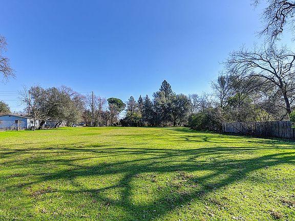 3rd image of 6773 Mariposa Ave