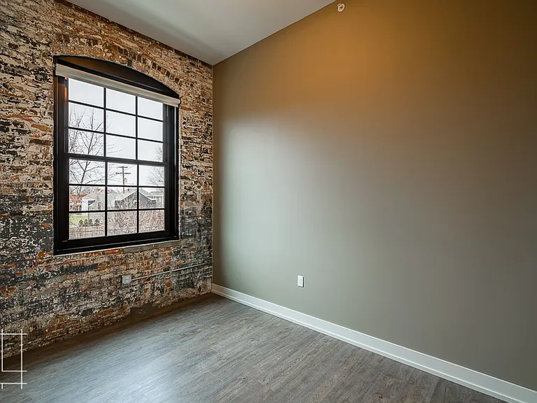 180 Detroit Ave — Photo 49
