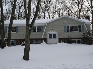 24 Limerick Rd, Trumbull, CT 06611