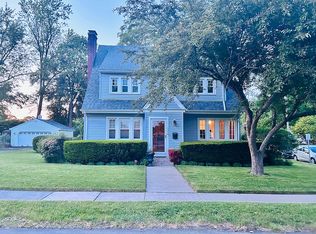 106 James St, Hamden, CT 06518