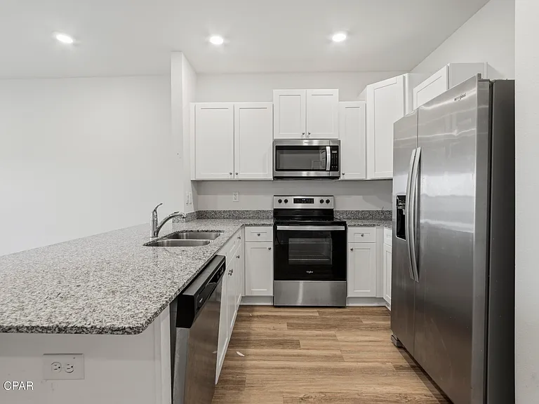 1749 Jakes Dr — Photo 3