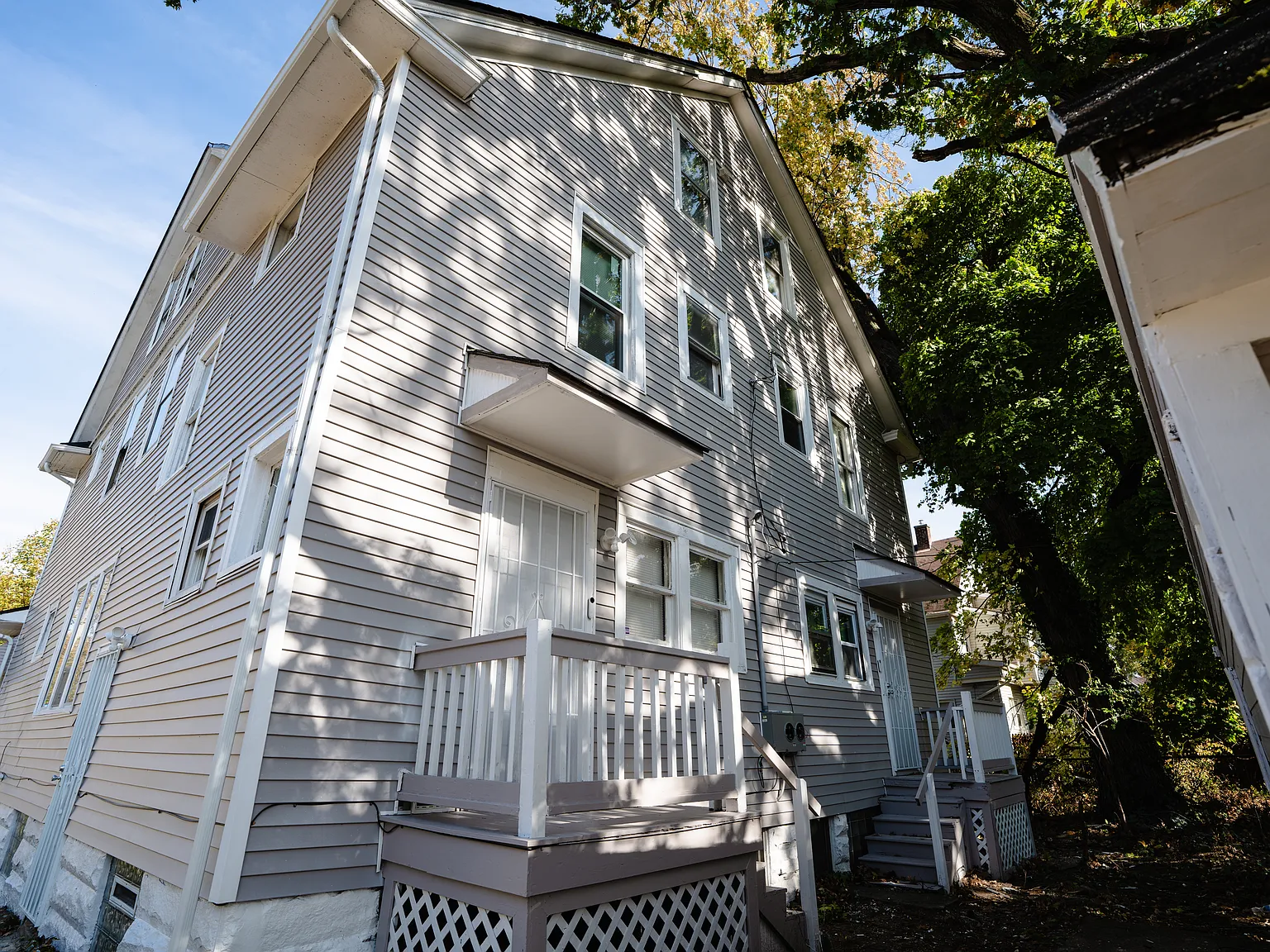 4 bed, 3410 sqft, $1,200 — Photo 3