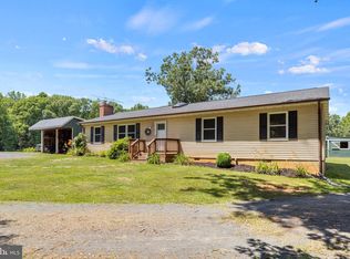 9576 S Pines Rd, Warrenton, VA 20186