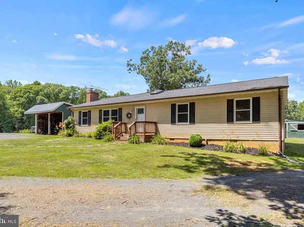 9576 S Pines Rd, Warrenton, VA 20186