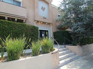 6714 Balboa Blvd, Van Nuys, CA 91406