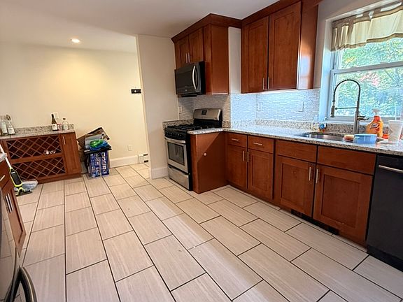 3rd image of 21 Monastery Rd #1
