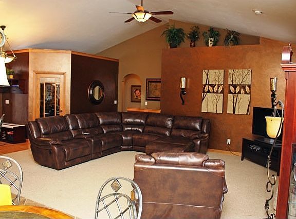 3rd image of 3570 Glen Abbey Dr
