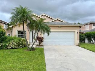 6365 Lansdowne Cir, Boynton Beach, FL 33472