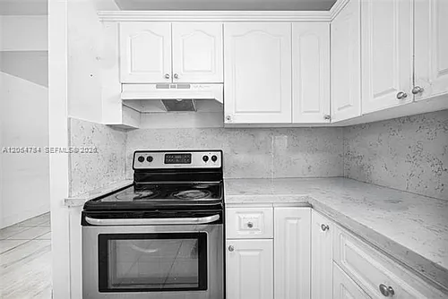 3231 SW 25th St #CU-2 Photo 1