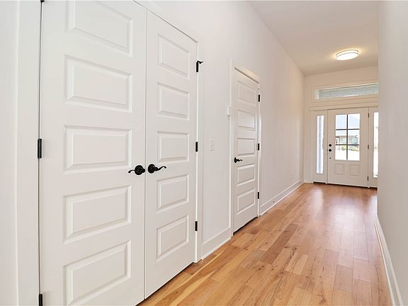 5th image of 3521 Avon Ave