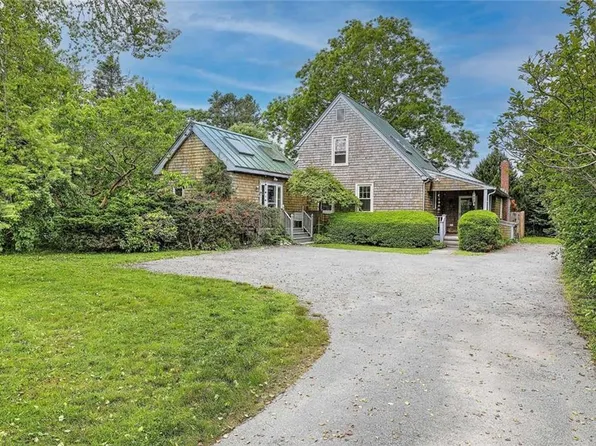 15-15A S Of Commons Rd, Little Compton, RI 02837