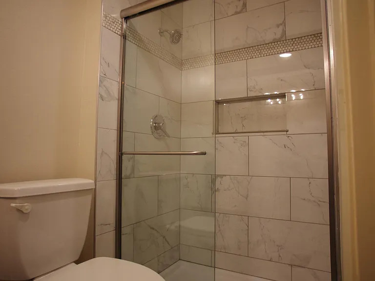103 Hallie Dr — Photo 6