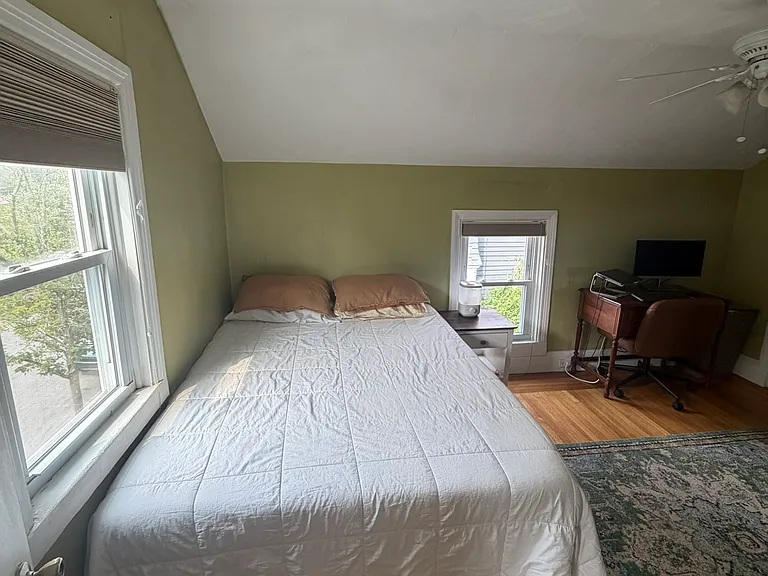 20 Lincoln Ave — Photo 9