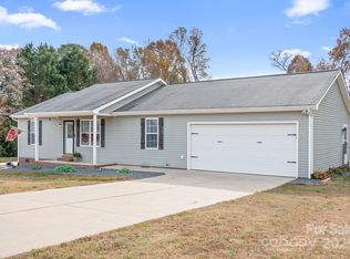 124 Caribou Dr, Statesville, NC 28625