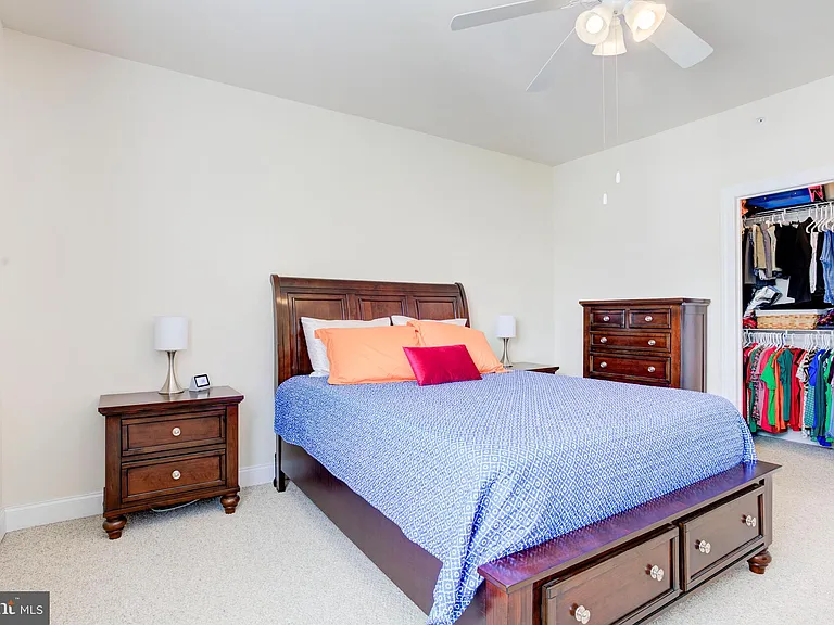 15160 Kentshire Dr — Photo 24