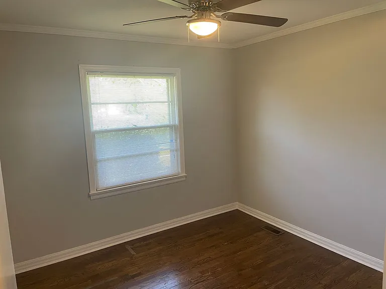 224 Wood Dale Dr — Photo 11