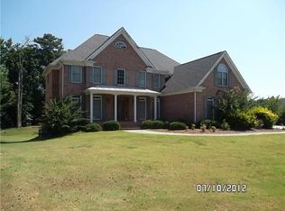 1964 Ewing Estates Dr, Dacula, GA 30019