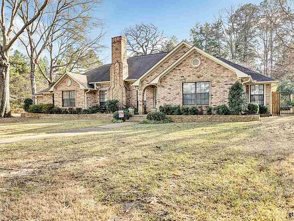 2nd image of 383 Royal Cir