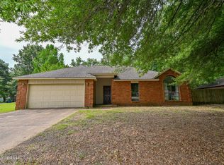 6817 Alexander Rd, Olive Branch, MS 38654