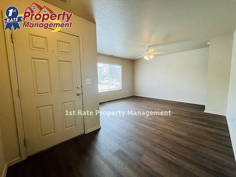 16025 N 19th St #104 — Photo 6