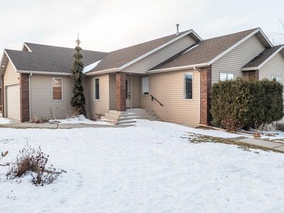 4256 High Creek Rd, Bismarck, ND, 58503