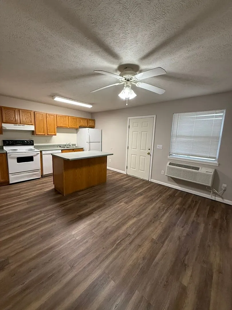 Building Photo - 1701 Route Dunn Dr #1705