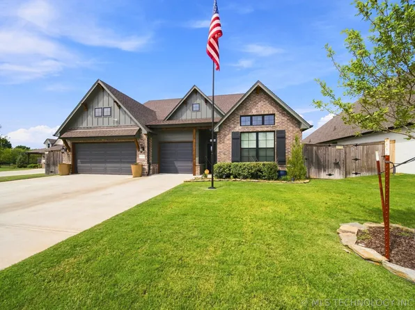 7112 E Queens St, Broken Arrow, OK 74014