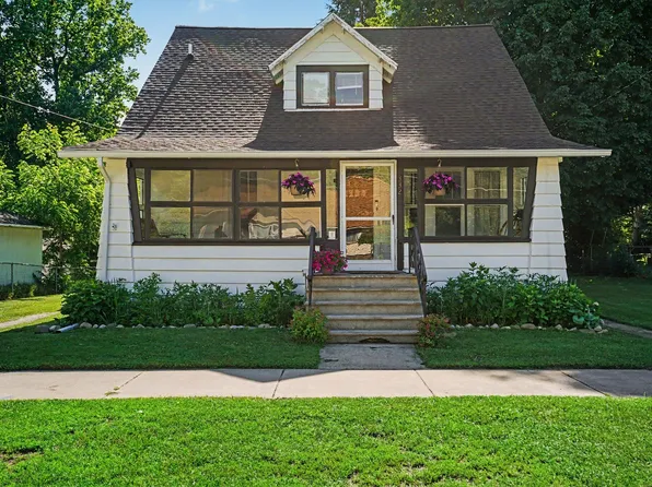 332 High View St, Watervliet, MI 49098