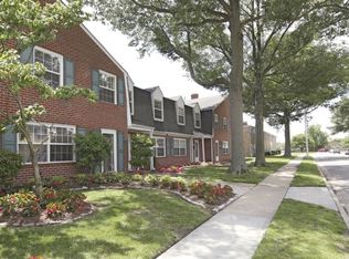 5369 Wyngate Dr, Norfolk, VA 23502