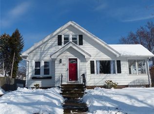 102 Dalkeith Rd, Rochester, NY 14609