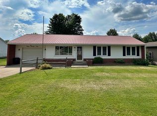 1103 NE 3rd St, Washington, IN 47501