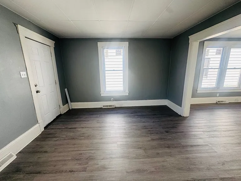 3405 Roehl Ave — Photo 29