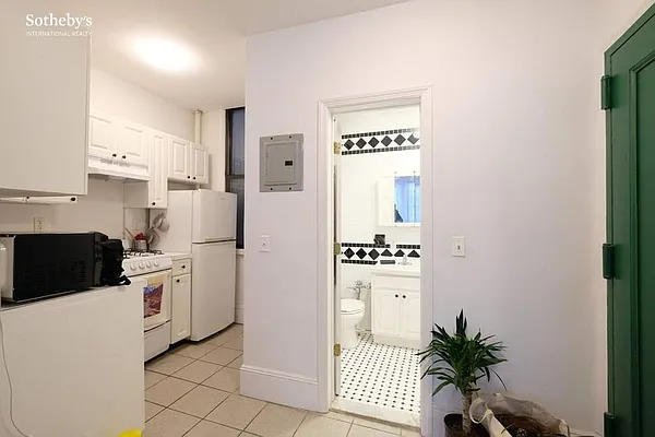 Rented by Sotheby's International Realty | media 4