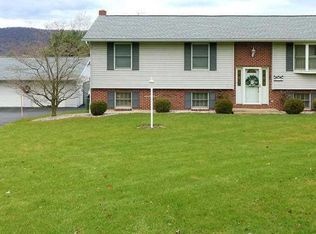 221 Sunset Dr, Howard, PA 16841