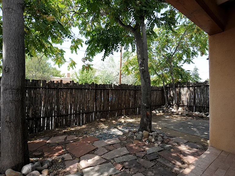 247 Casados St — Photo 23