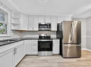 1908 1/2 Penfield Rd, Penfield, NY 14526