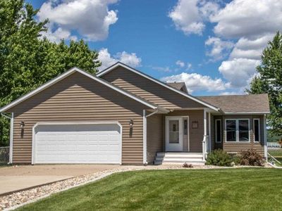 118 Curlies St, Yankton, SD, 57078
