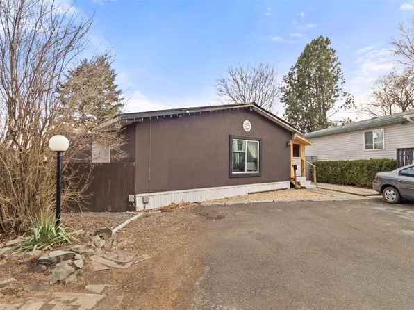 2401 Ord Rd #105, Kamloops, BC V2B 7V8