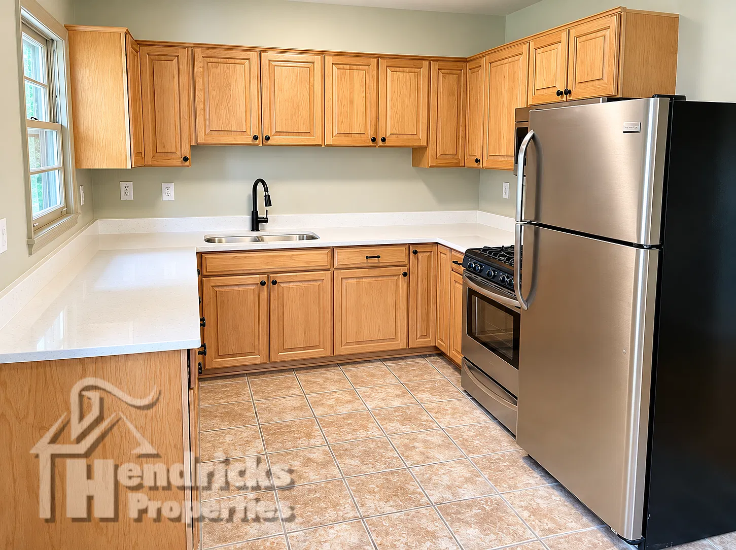 1556 Raymore Rd — Photo 4