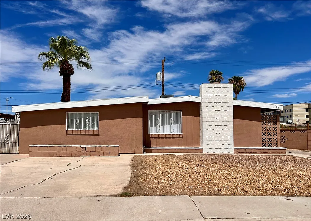 3 bed, 2.0 bath, 1653 sqft, $1,795 — Photo 1
